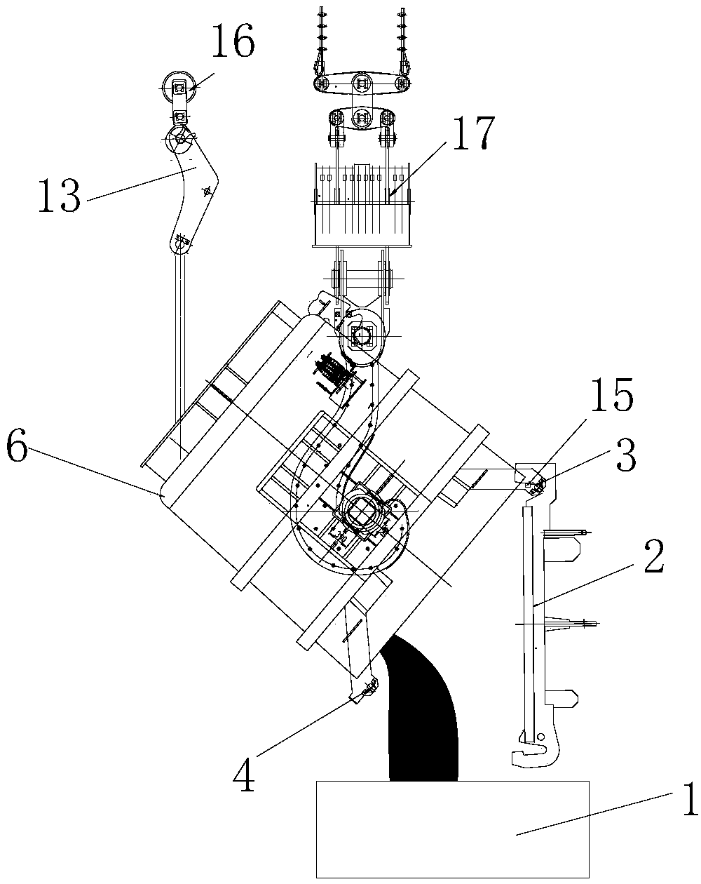 Steel ladle structure for small-pit-distance covered hot repair