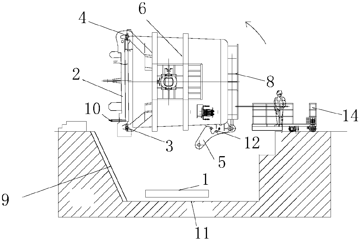 Steel ladle structure for small-pit-distance covered hot repair