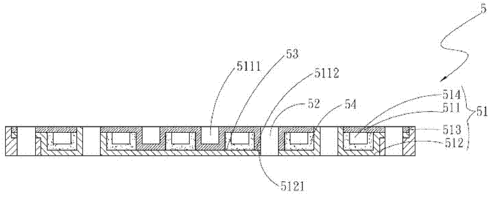 Radiating device and manufacturing method thereof