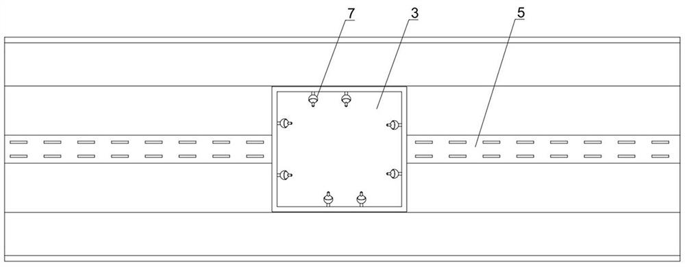 A continuous treatment device for urban sewage and its treatment method