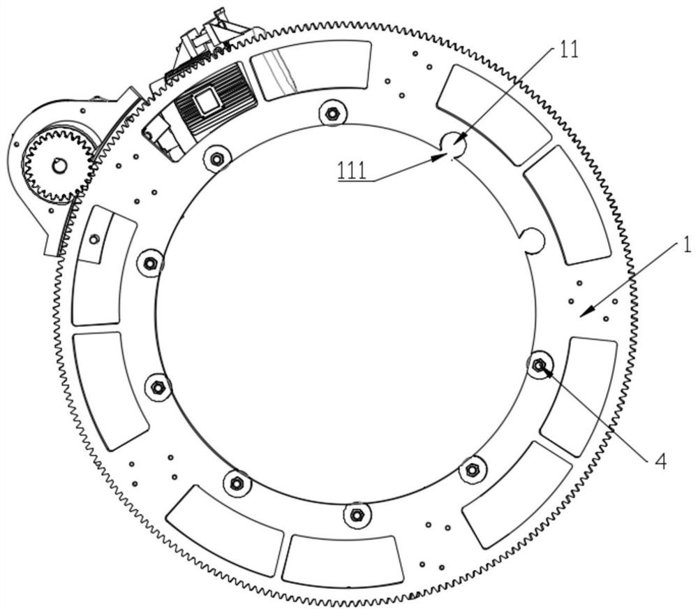 A material cutting device for a biomass fuel pellet machine