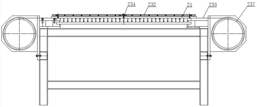 A kind of automatic yarn laying mechanism of glass fiber pultrusion grid continuous production line