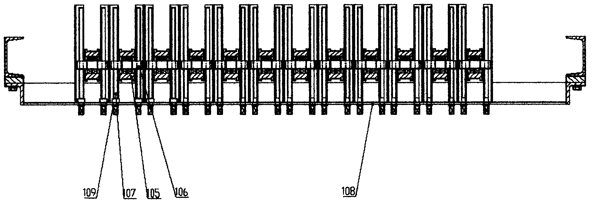 Automatic braiding machine