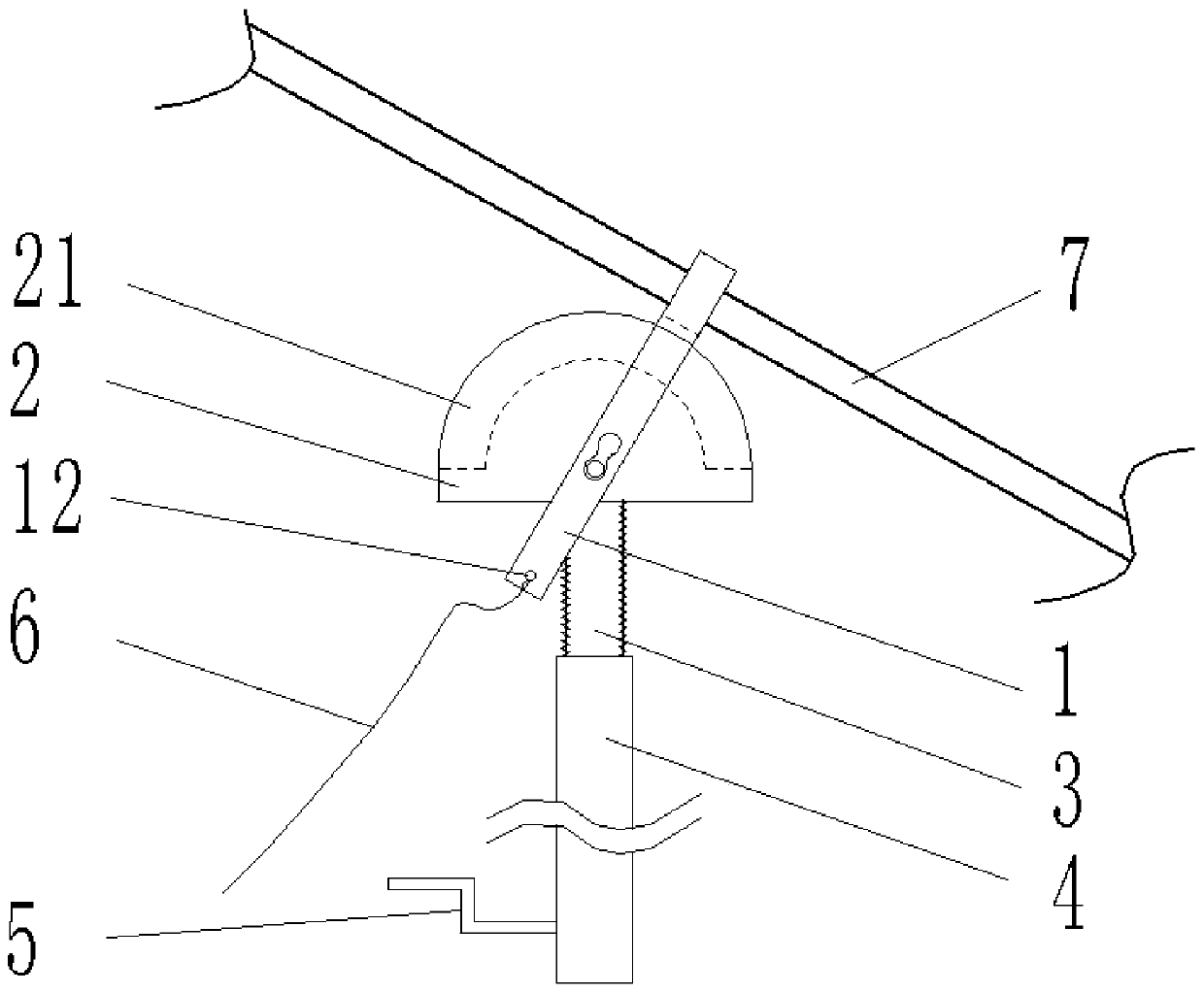 Rotary grounding wire clamp and using method thereof