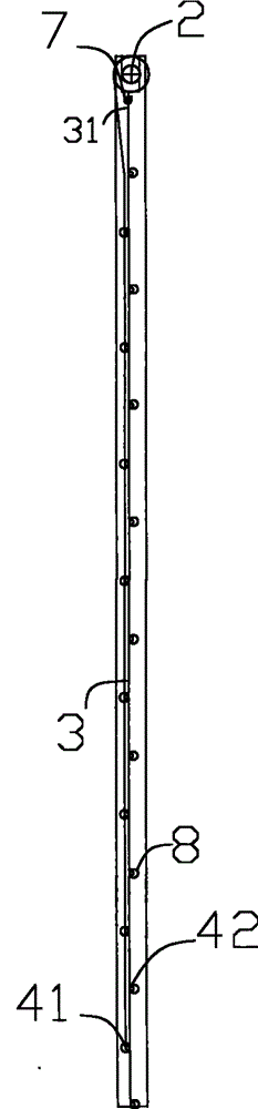 Accumulation door device for cooling tower