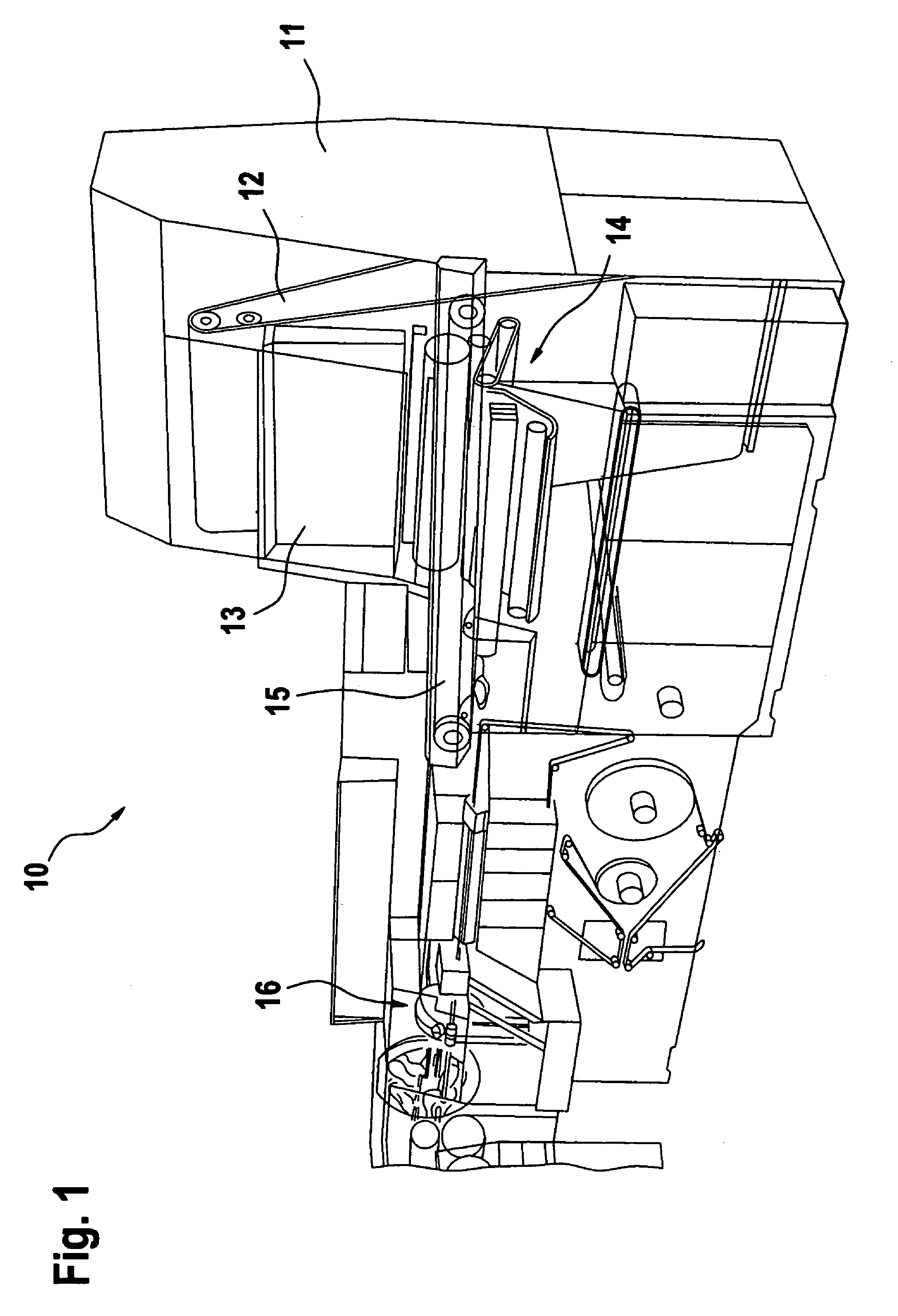 Method and apparatus for cutting a continuously guided rod into rod-shaped articles of variable length