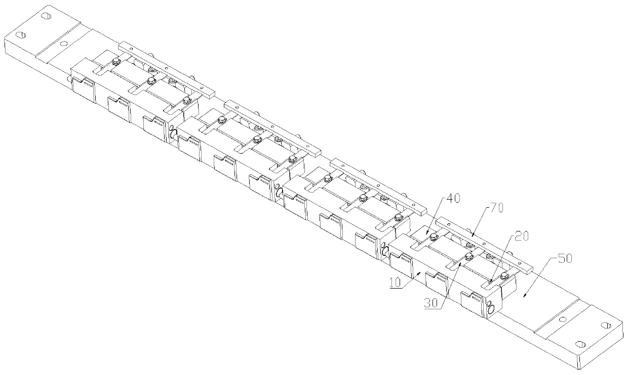 Easy-to-tear knife and ironing block integrated rear transverse sealing ironing block mechanism and transverse sealing device