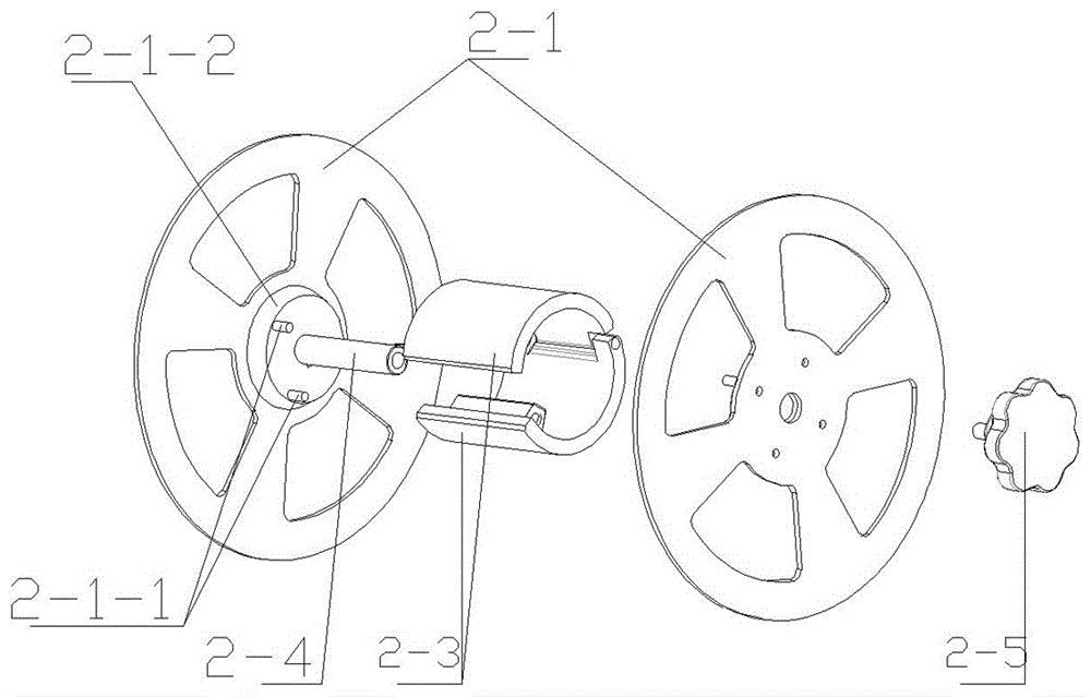 Method for realizing bundled plastic film with single heat-sealing joint in plastic sealing pre-bundling process