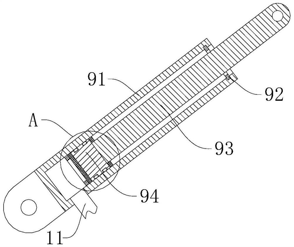 Rope throwing equipment for ship lifesaving and fire fighting