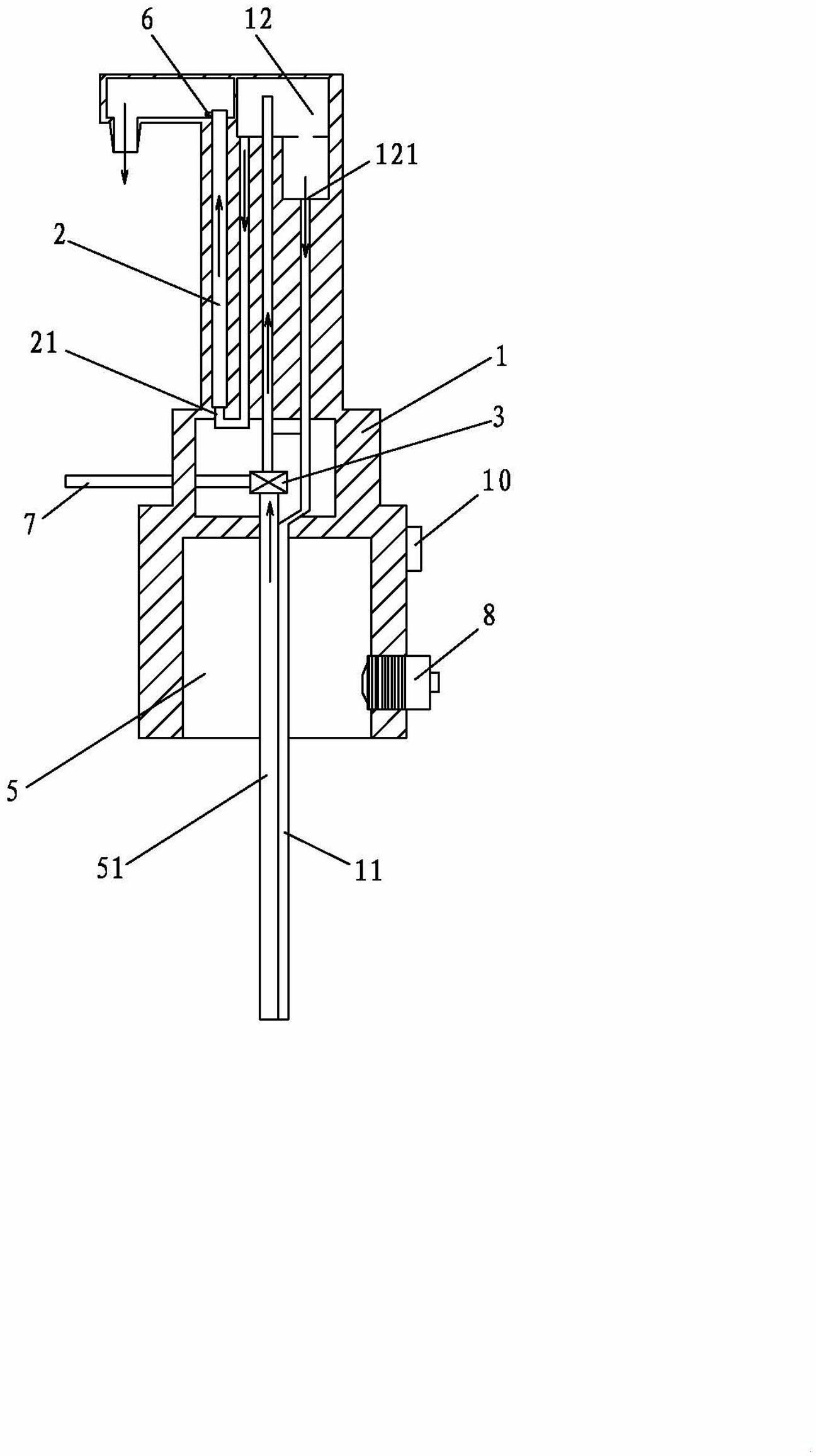 Heating device connected onto water outflow nozzle for barreled water