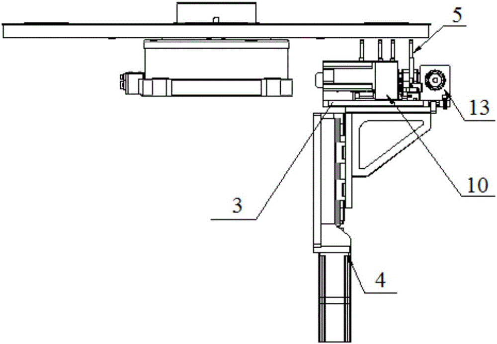Intermission-free automatic feeding and discharging mechanism for panel materials