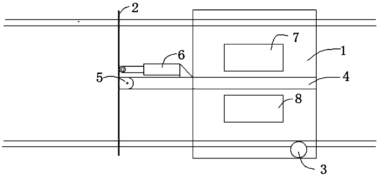 Scraping and shoving trolley capable of automatically conducting spreading