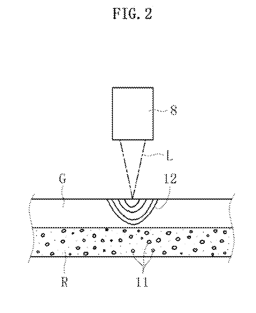 Cleaving method for a glass film, manufacturing method for a glass roll, and cleaving apparatus for a glass film
