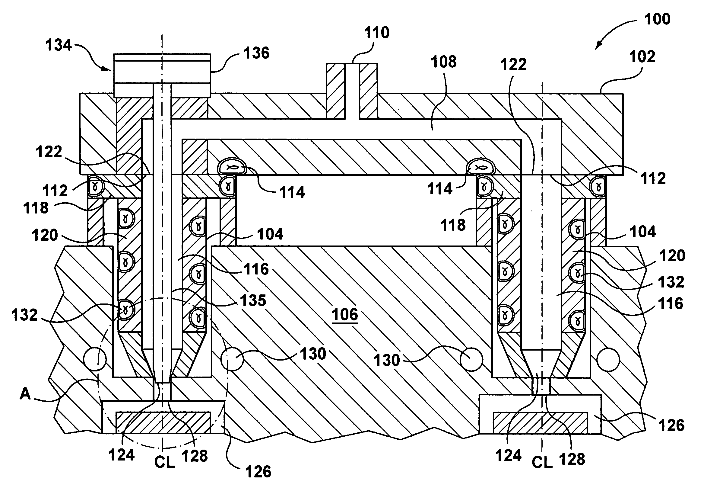 Valve-gated injection moding nozzle having an annular flow