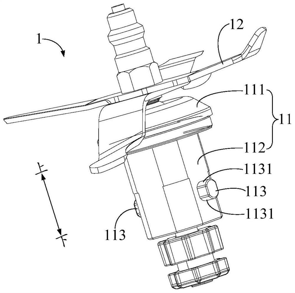 Food processor and knife group mounting structure and stirring cup thereof