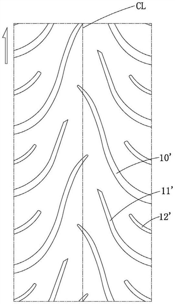 Pneumatic tire tread pattern structure for motorcycle