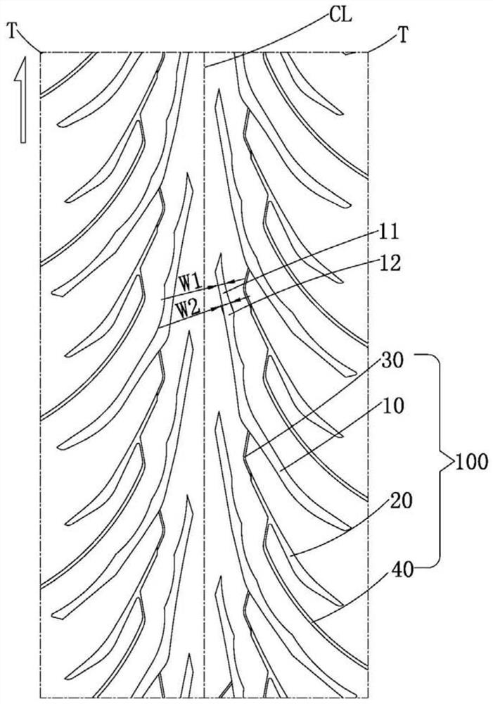 Pneumatic tire tread pattern structure for motorcycle