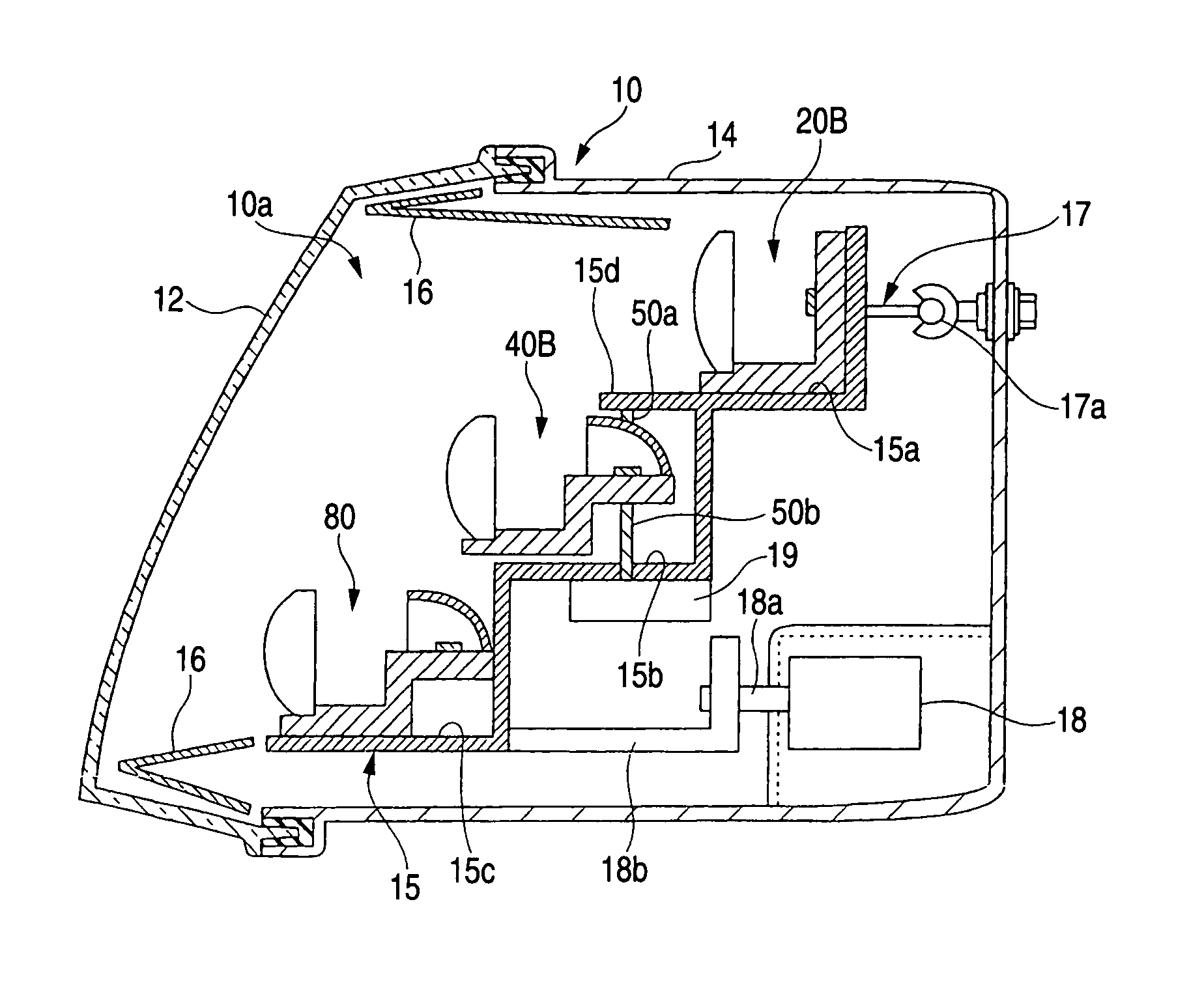 Vehicle lamp including optical axis variable light source