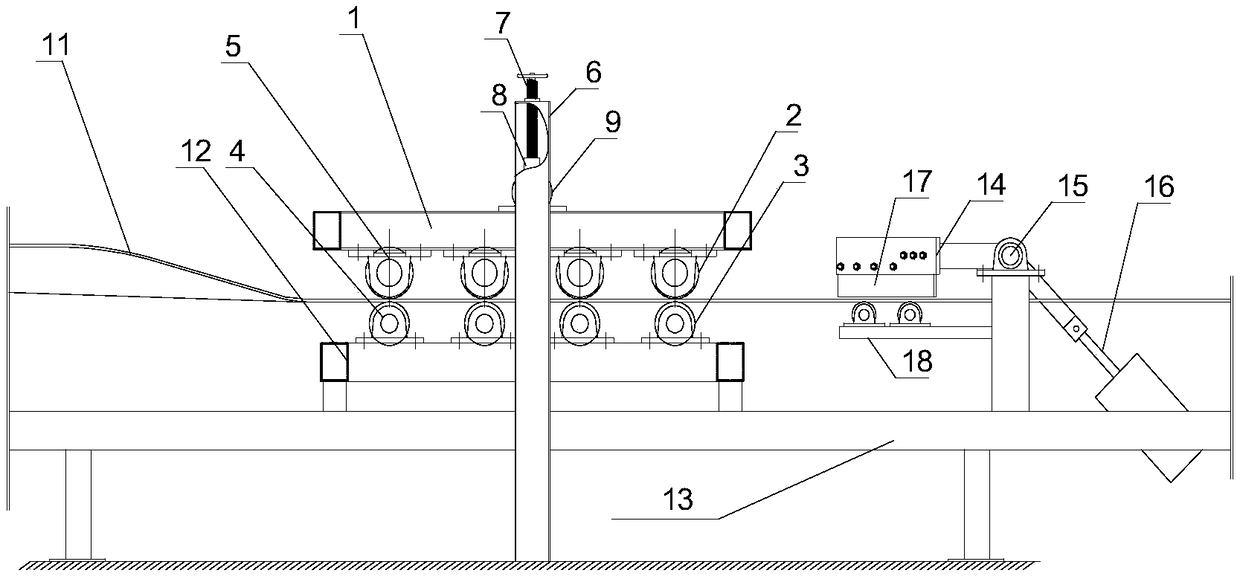 Device for removing freeze-adhered coal on surface of belt