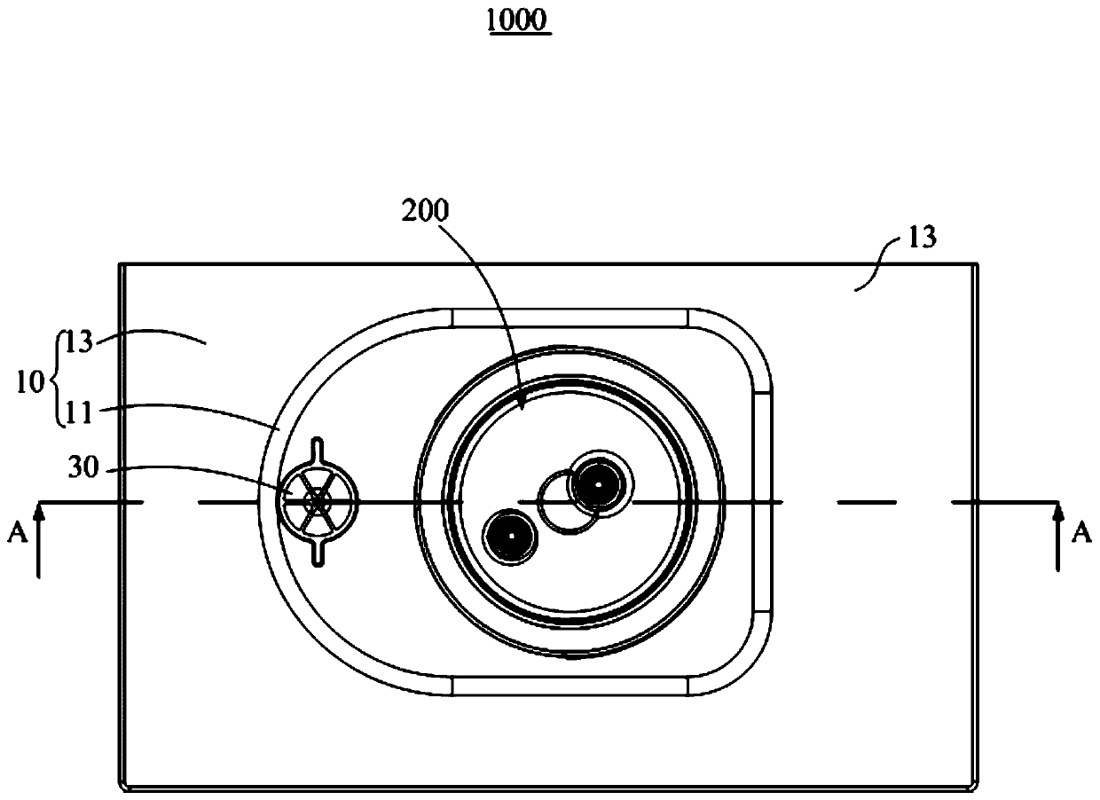 Air filtering device and high pressure syringe