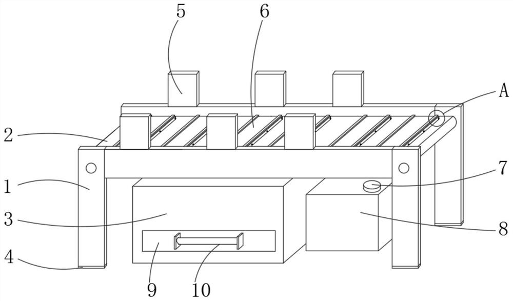 Stable antiskid wear-resistant conveying device for logistics
