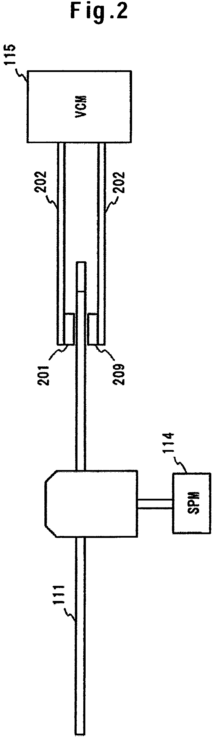 Data storage device and control method therefor involving flying height