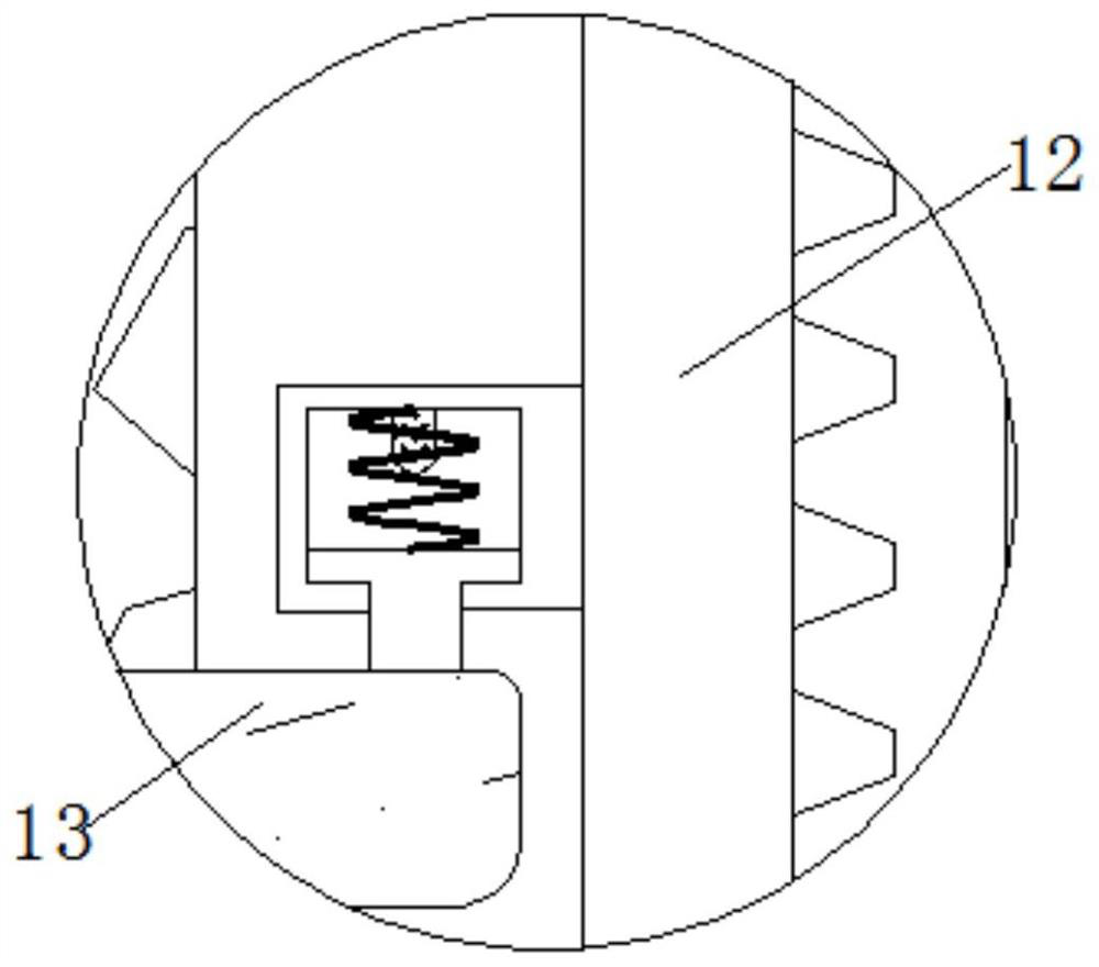 Equal-distance cutting device for metal panel