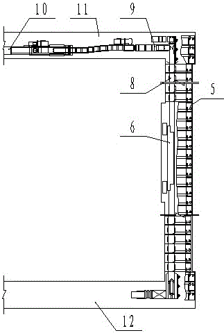 Coal mining method with longwall descending layered gangue and false roof