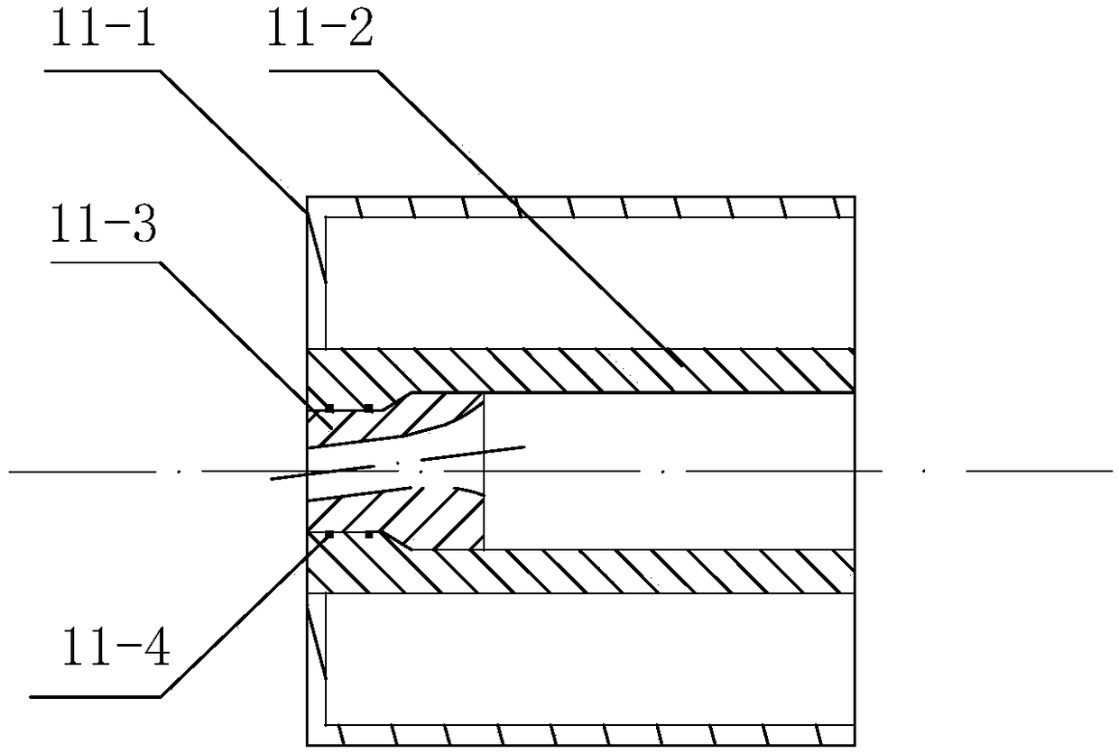 Downhole particle jet perforating device