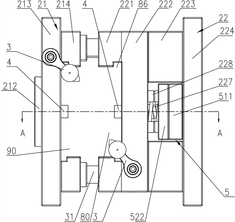 Injection mould with rapidly-replaced mould cores