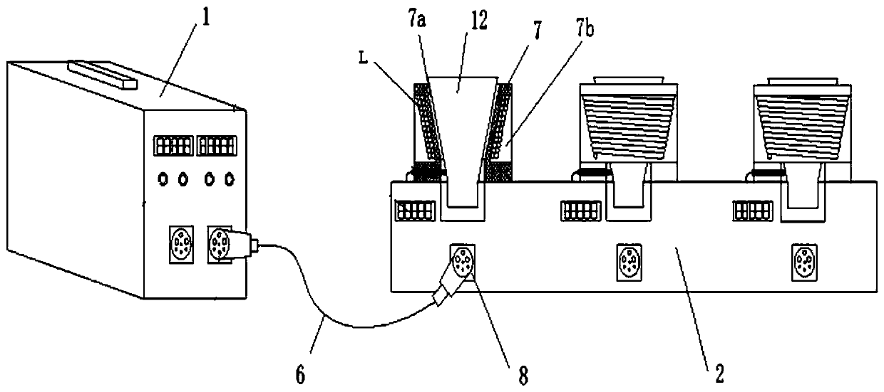 Device and method for preheating plastic extruding forming molds