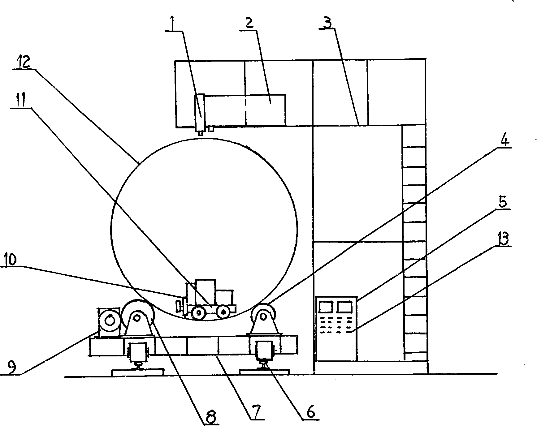 Assembly welding method for producing large diameter extremely thick steel pipes through rotary walking rail and device thereof