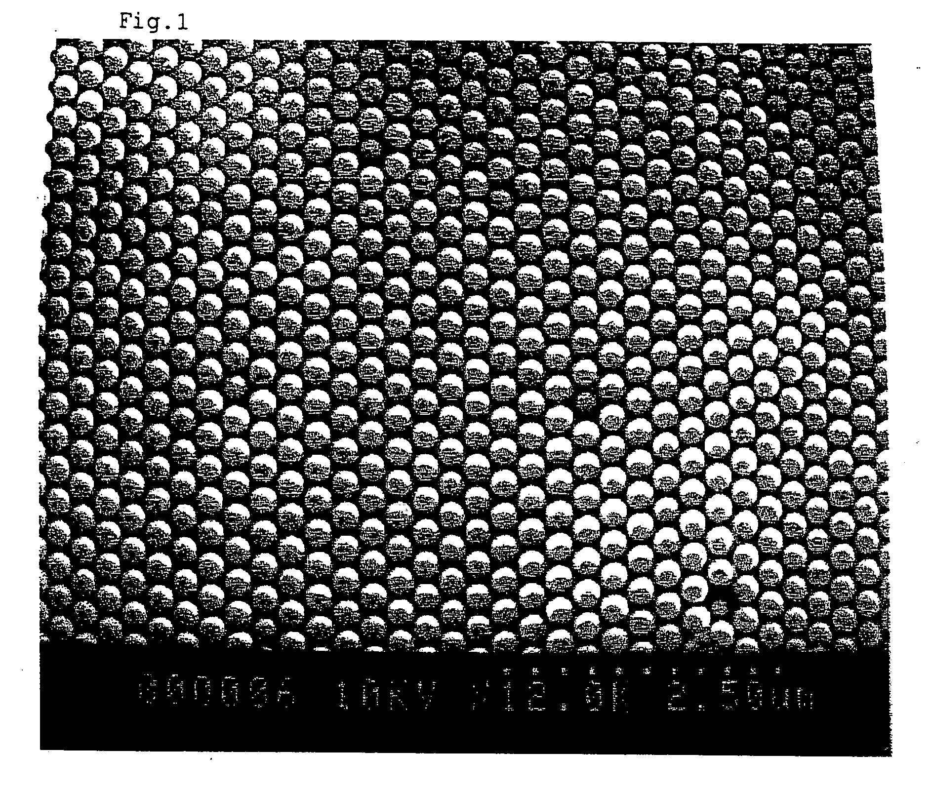 Fluid colloid crystal and process for producing three-dimensionsl aligned particle mass therefrom