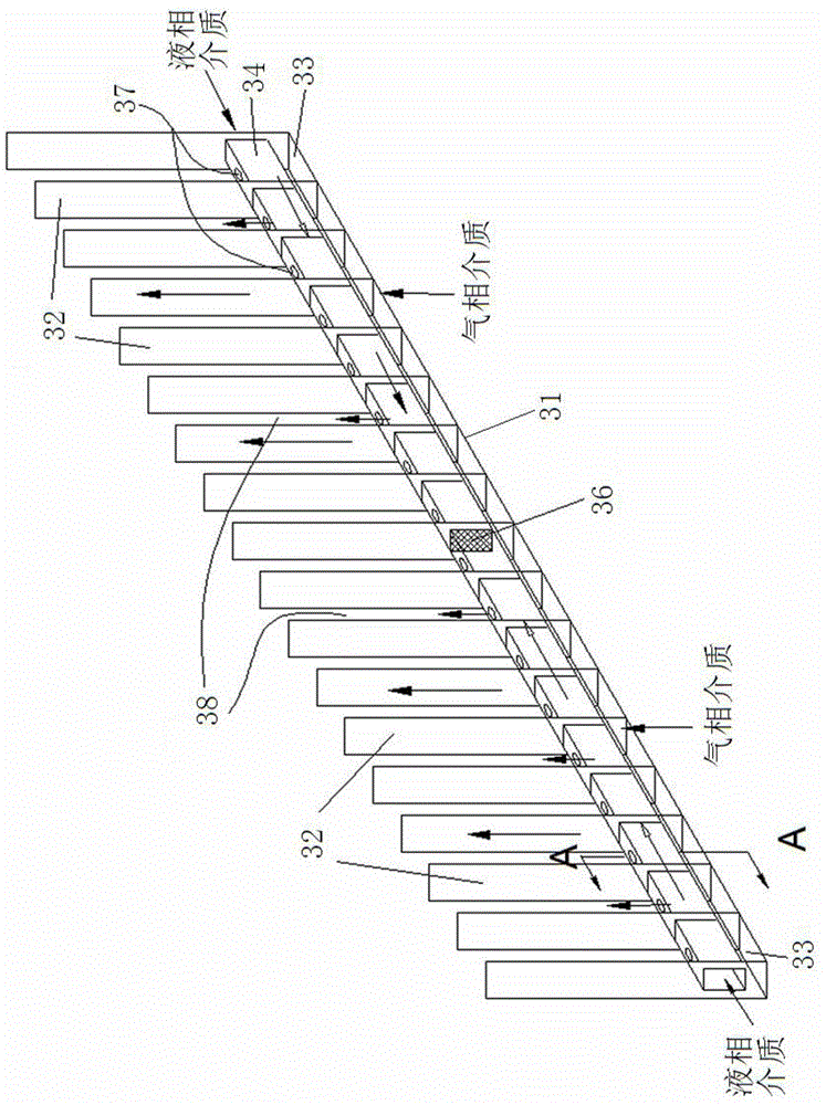 Distributor and plate-fin heat exchanger with same