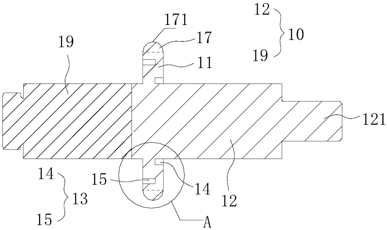 Flange structure transducer with vibration isolation function for ultrasonic device