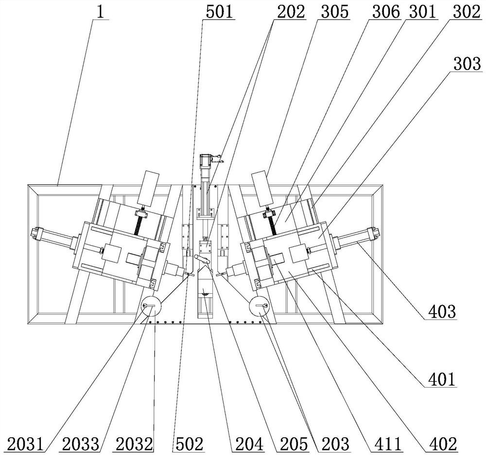 Full-automatic numerical control pin corner assembling machine and corner assembling method thereof