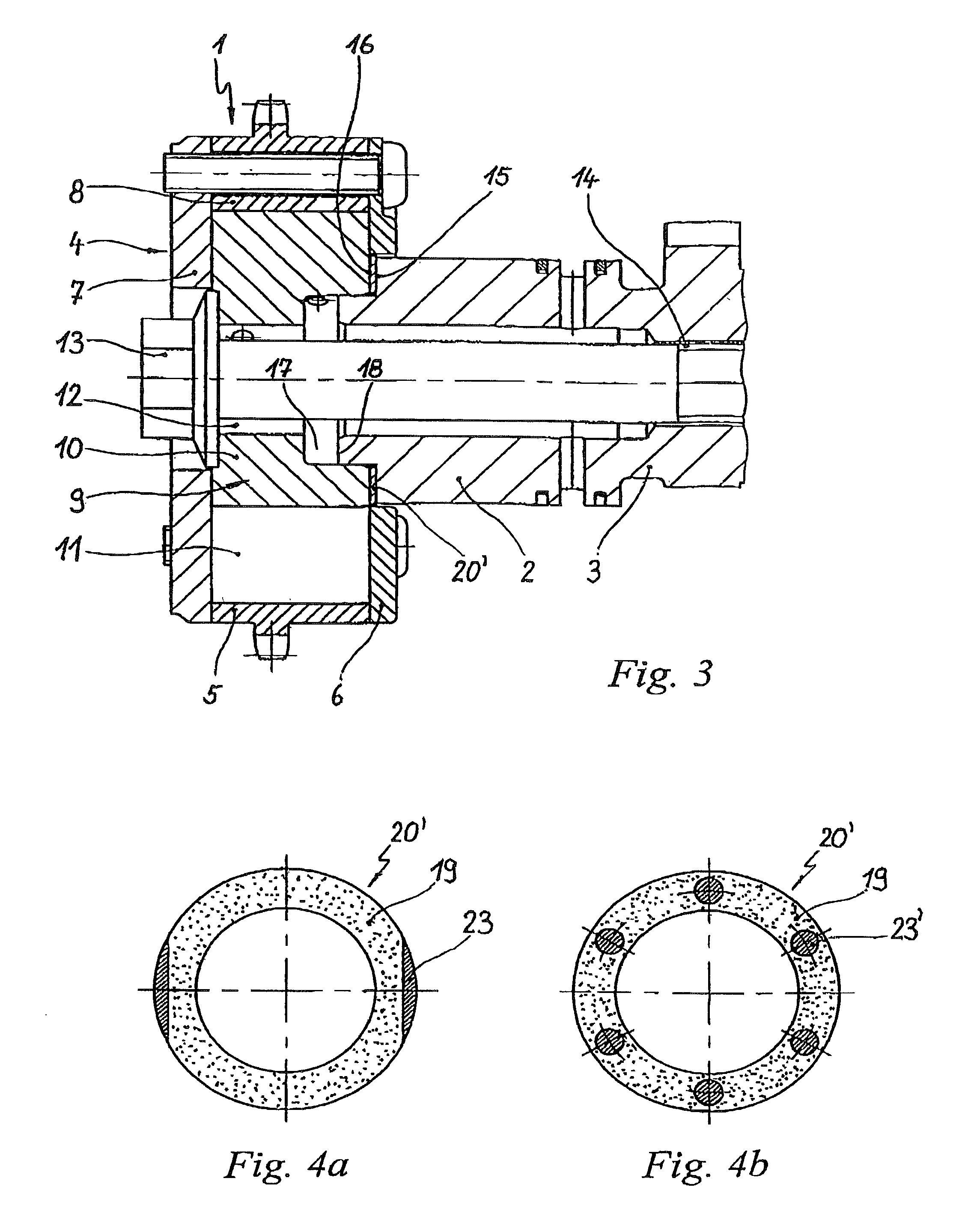 Internal combustion engine adjusting the rotation angle of a camshaft with respect to a crankshaft