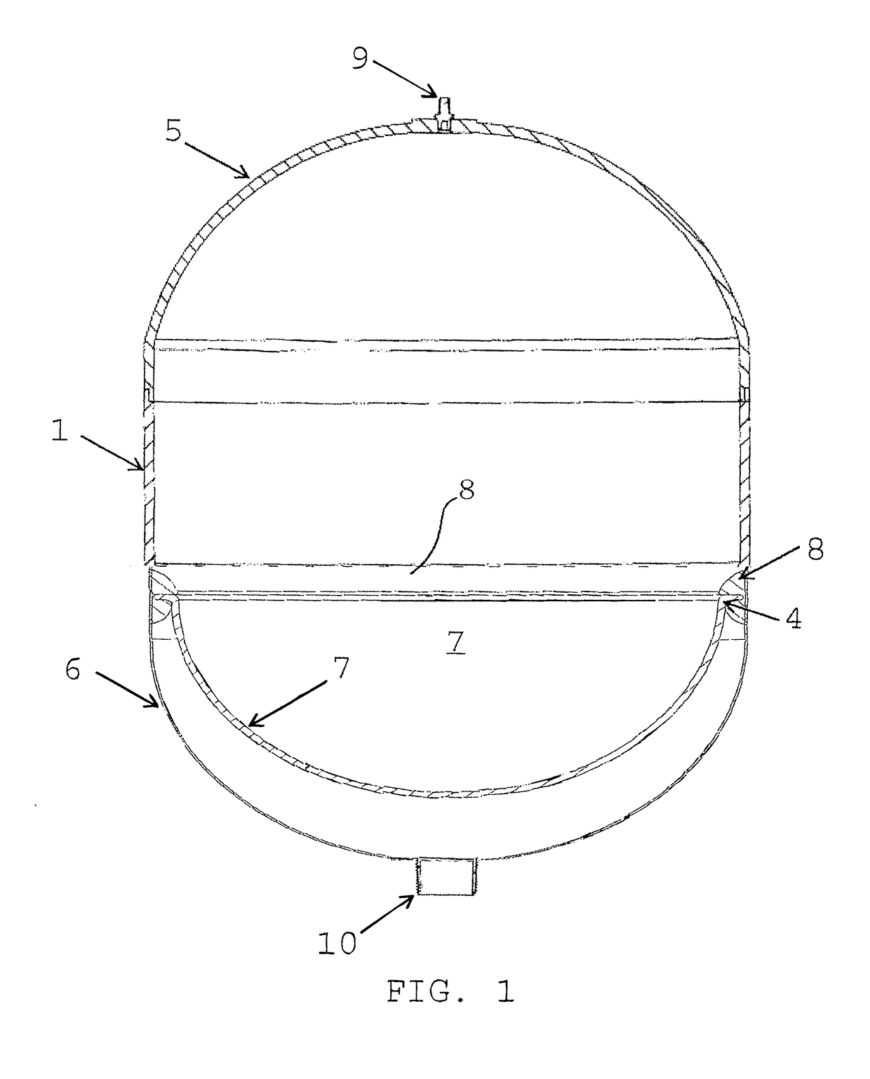 Expansion tank with improved single diaphragm