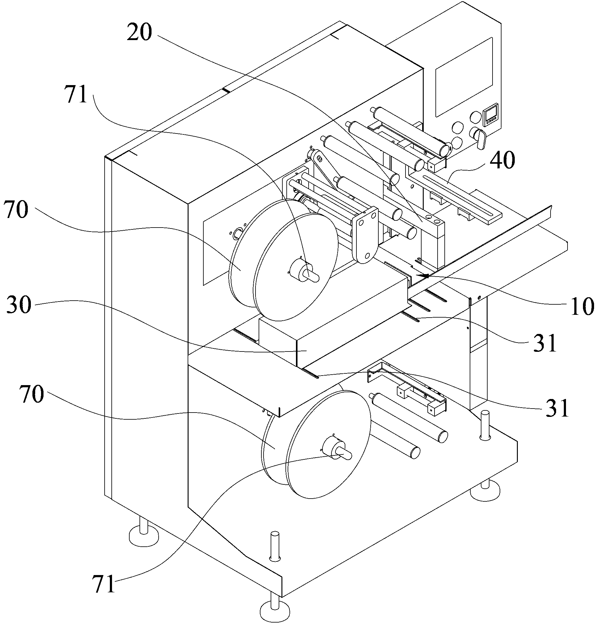 Automatic banding machine and material banding method thereof