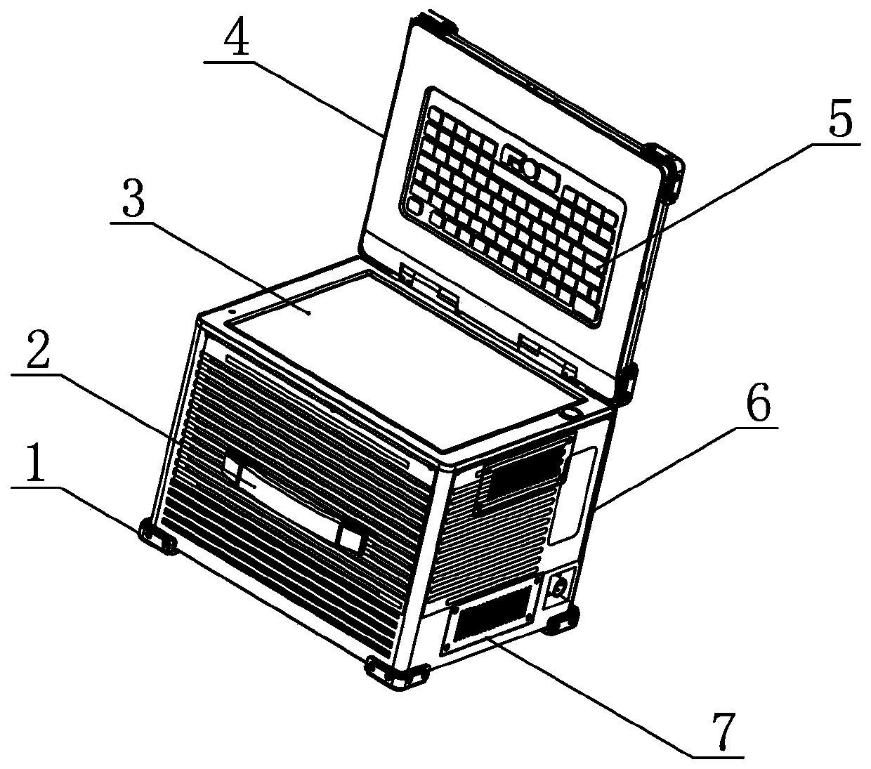 Wide-temperature-range temperature control reinforce case based on PXIe bus