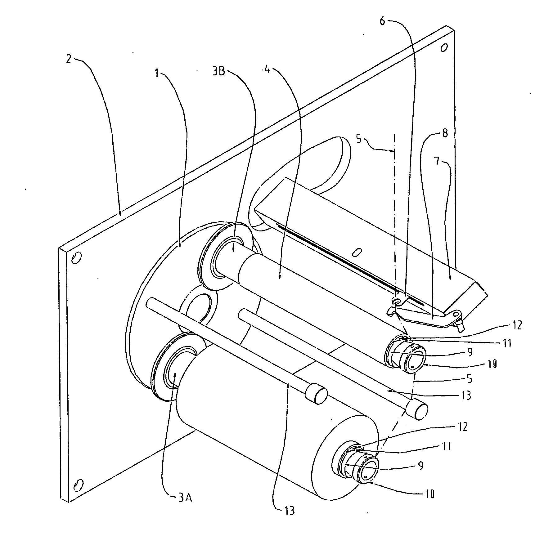 Yarn grasping device for automatic yarn transfer in turret type winders