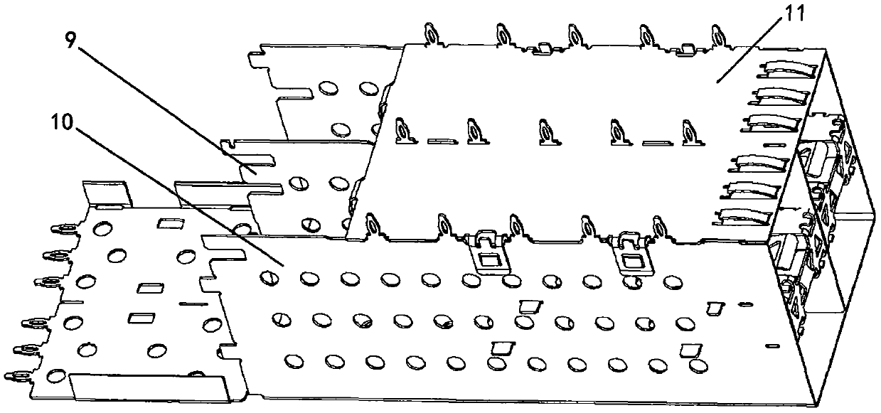 Robot assembly system and assembly method and robot for multi-housing products