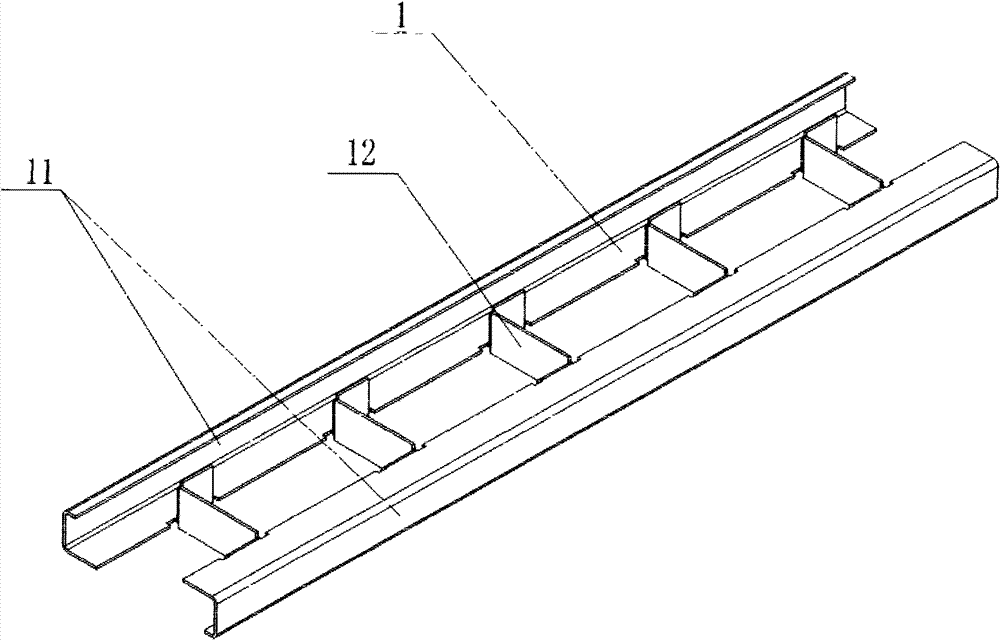 Building member combining keel frame assembly and heat insulation plate
