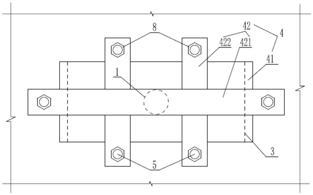 Borehole closed monitoring structure for gushing water