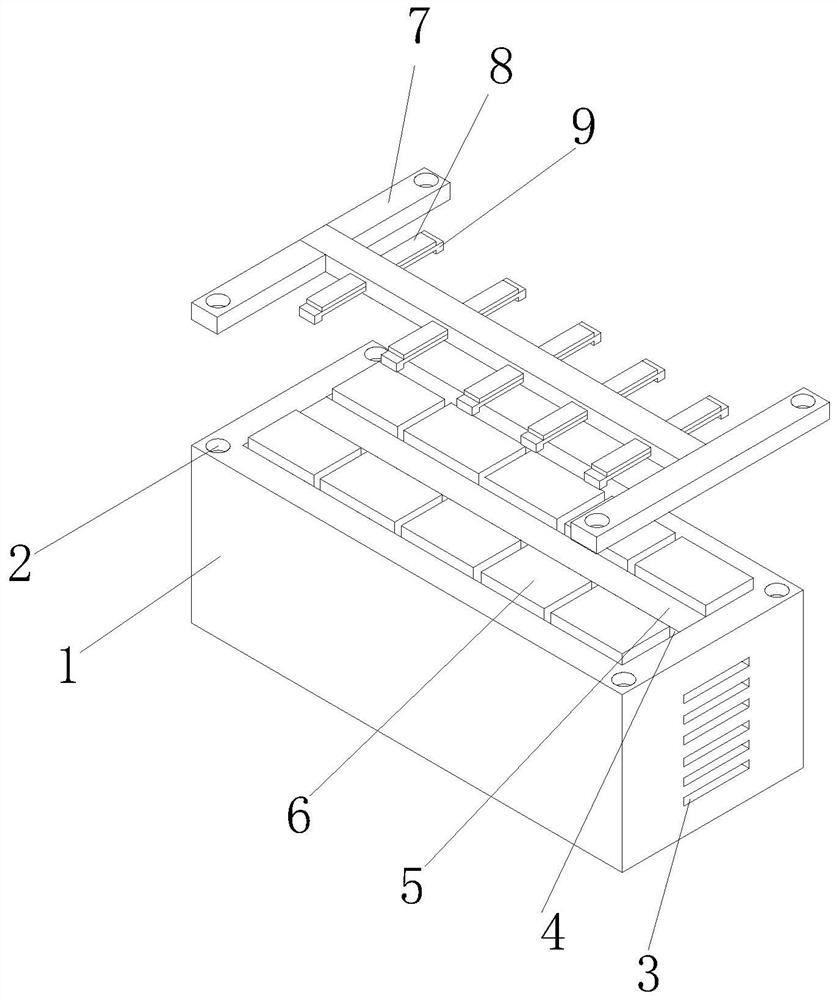 Horizontal plug-in type lead storage battery mounting assembly