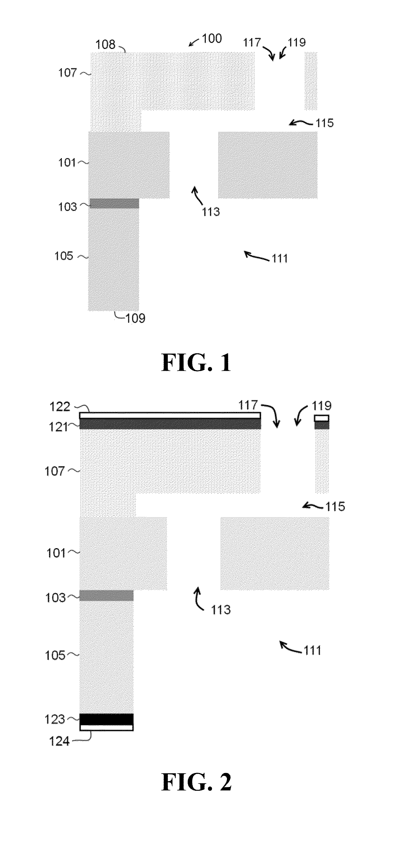 Nanochanneled device with electrodes and related methods