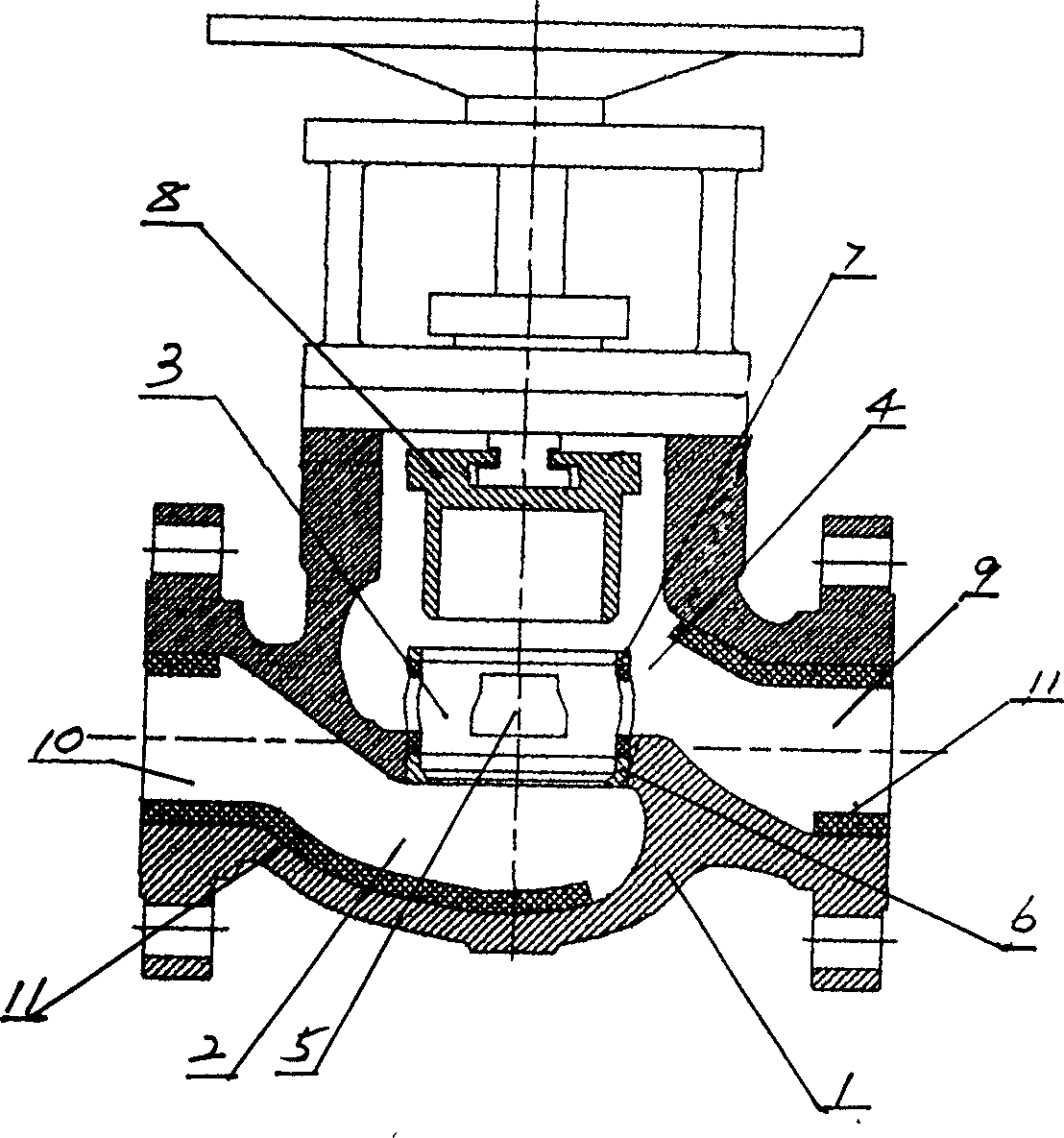 Anti-scour and cavitation-resistant high pressure difference regulating valve