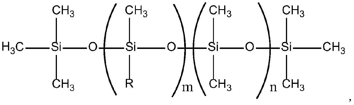 Solid particulate mineral oil defoaming agent and preparation method thereof