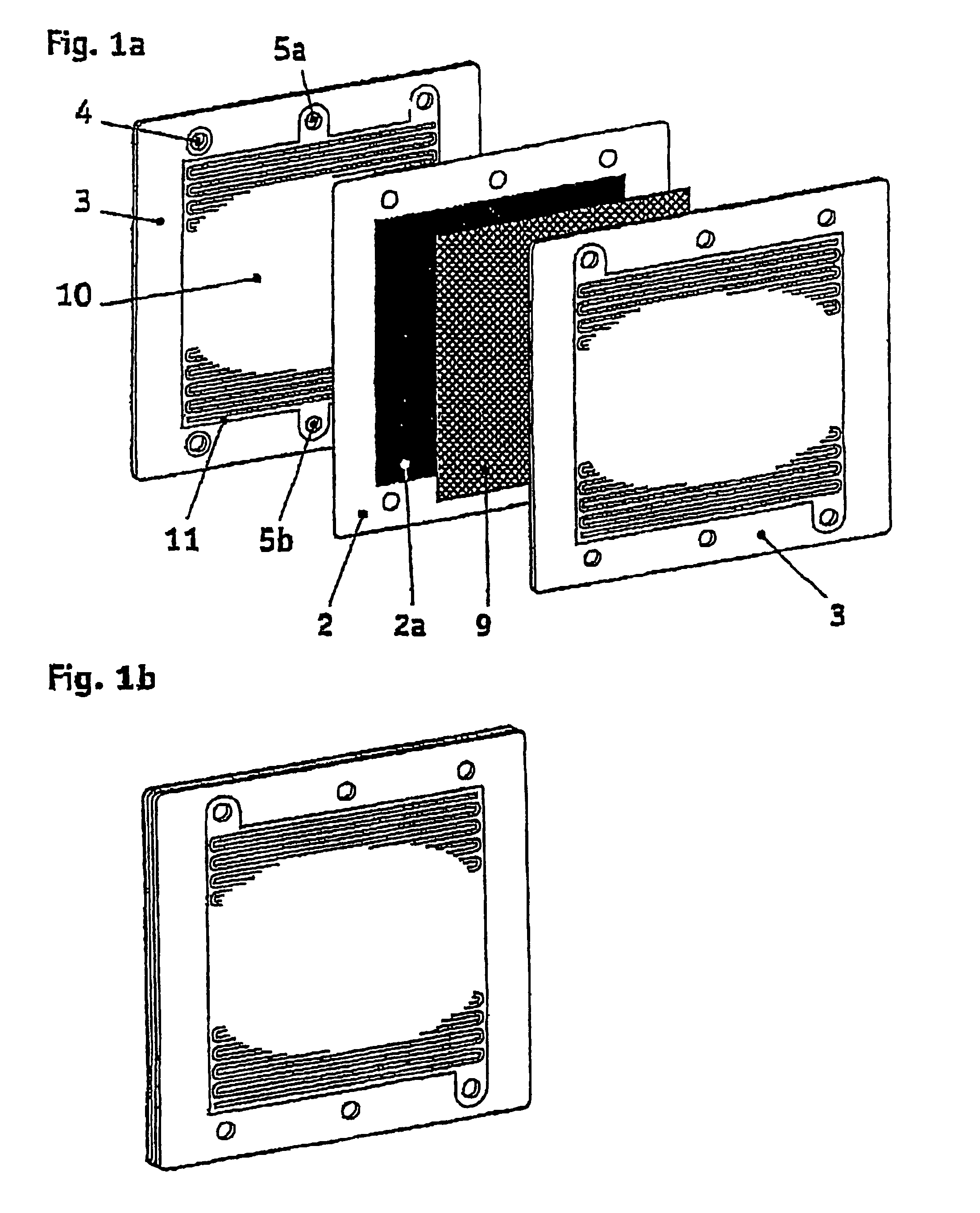 Electrochemical system with fluid passage integrated within a sealing bead