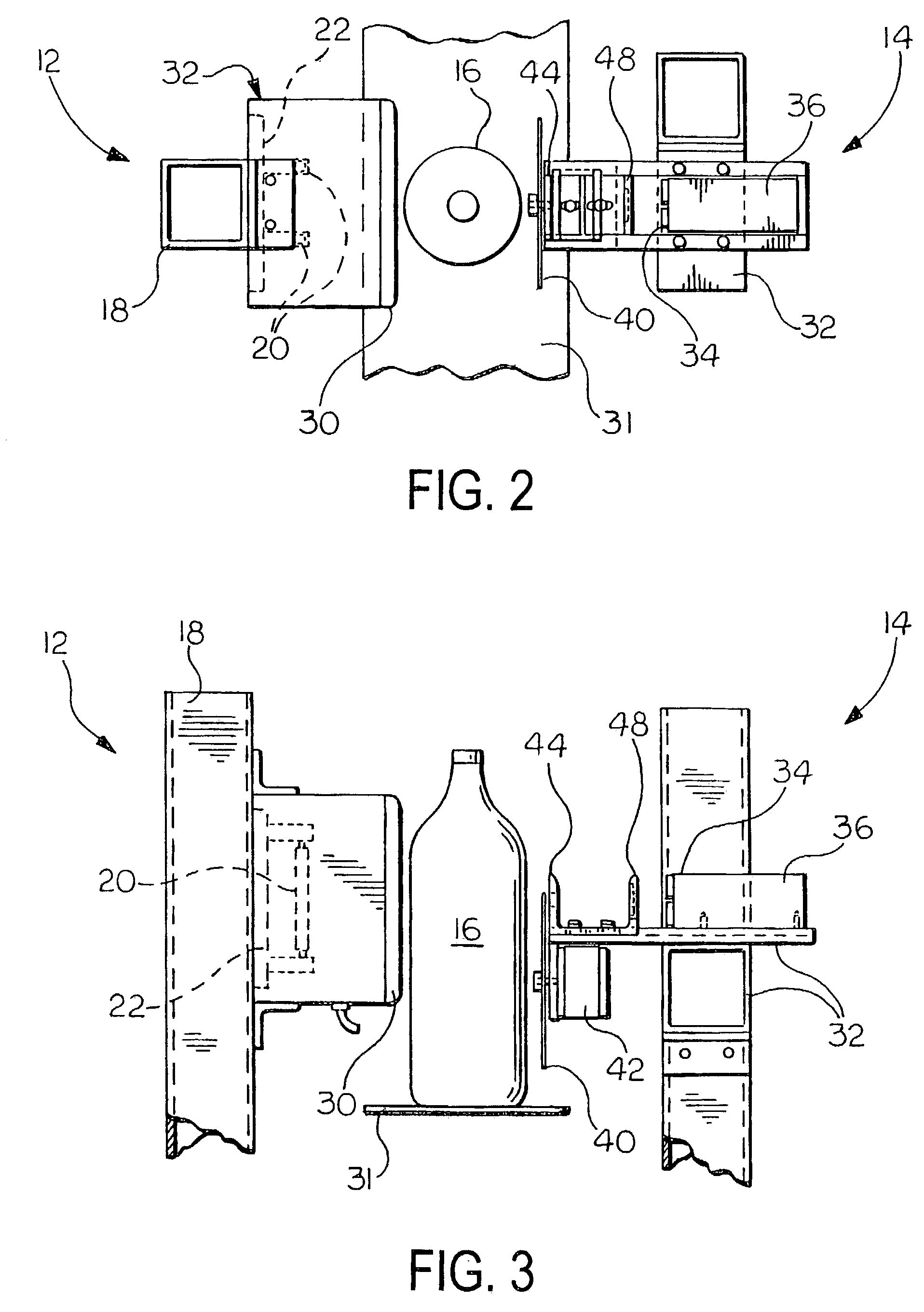 Method and apparatus for measuring wall thickness of plastic container
